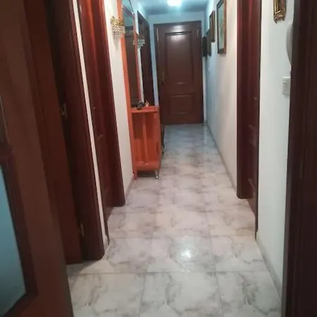 アパート Apartamento En Edificio Nuevo, Con Piscina, Vistas A La Ria Y Al Puerto, Estancia Minima 14 Noches, Perfil Familiar, No Se Admiten Grupos De Jovenes *