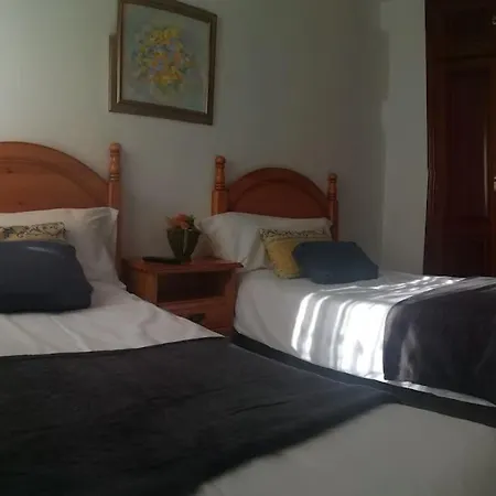 Apartamento En Edificio Nuevo, Con Piscina, Vistas A La Ria Y Al Puerto, Estancia Minima 14 Noches, Perfil Familiar, No Se Admiten Grupos De Jovenes アパート