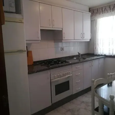 アパート Apartamento En Edificio Nuevo, Con Piscina, Vistas A La Ria Y Al Puerto, Estancia Minima 14 Noches, Perfil Familiar, No Se Admiten Grupos De Jovenes サンシェンショ