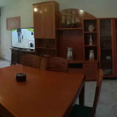 アパート Apartamento En Edificio Nuevo, Con Piscina, Vistas A La Ria Y Al Puerto, Estancia Minima 14 Noches, Perfil Familiar, No Se Admiten Grupos De Jovenes *